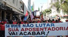 Indígenas perdem espaço de participação  na saúde e reforma da previdência avança na Câmara